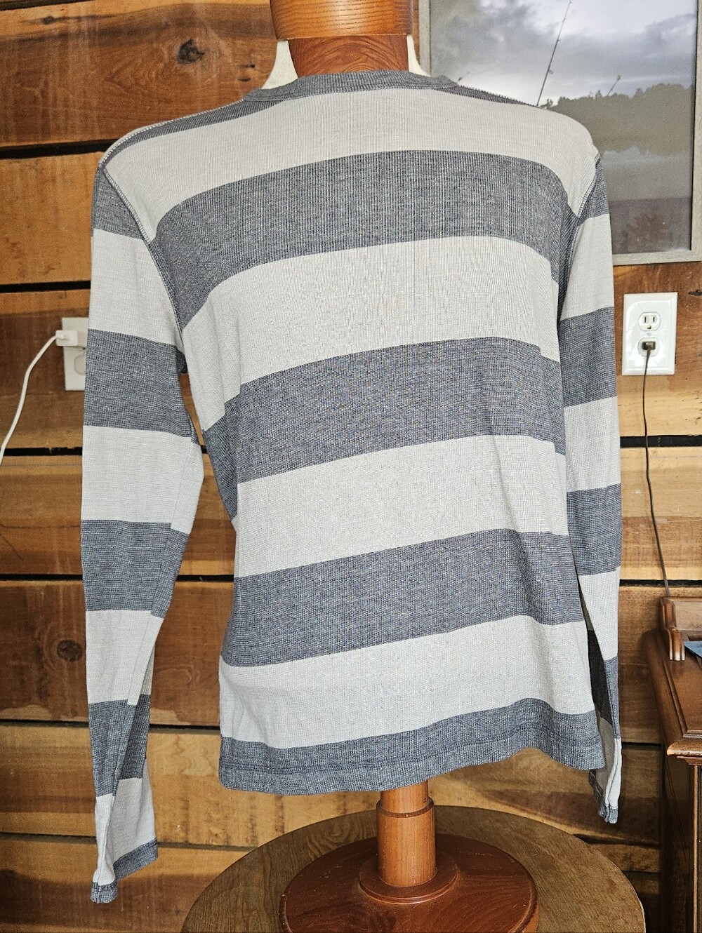 Prana Breathe Mens Long Sleeve Striped Crewneck Shirt Grey Outdoor Granola L
